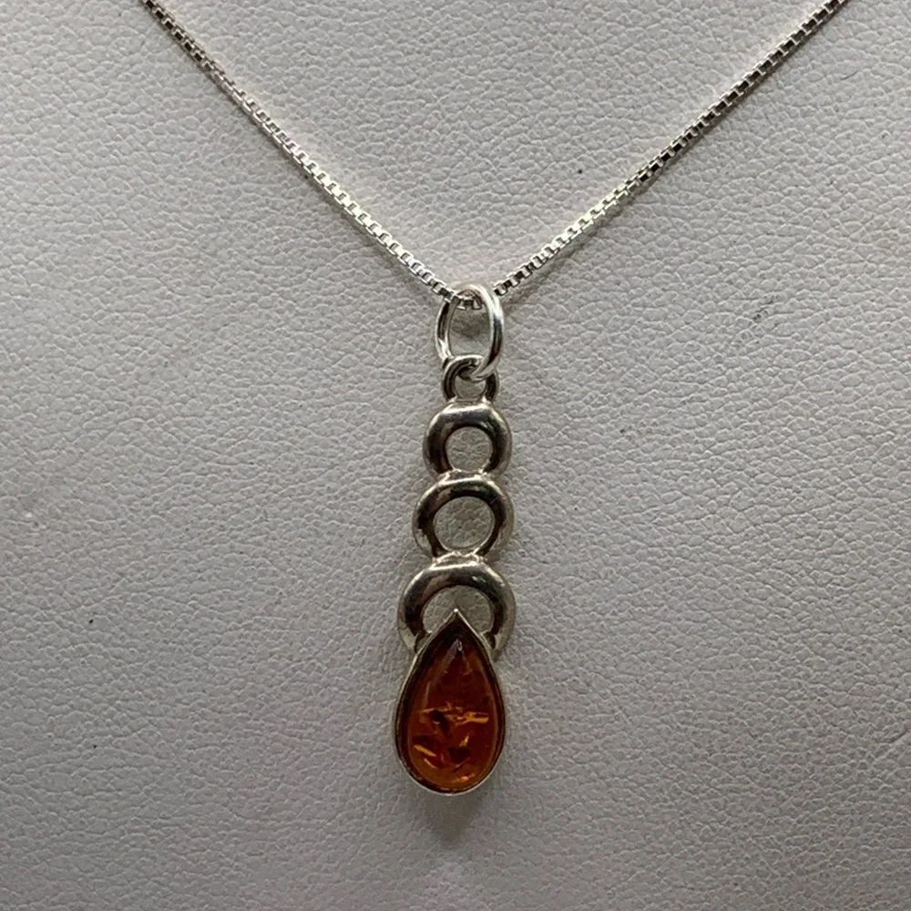 Celtic Trinity Pendant with Baltic Amber and Sterling Silver Box Chain
